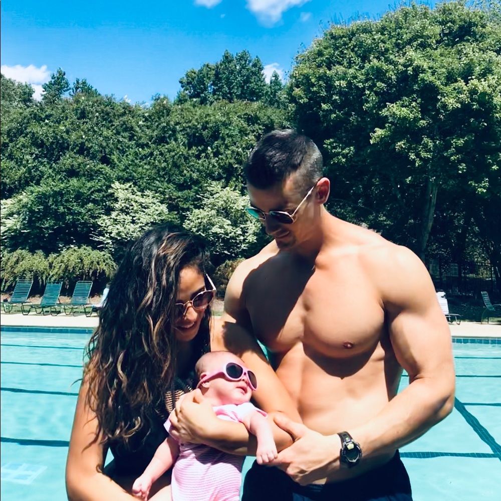 Meet your Posher, Carolina